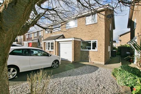 3 bedroom semi-detached house to rent, Patterdale Close, Dronfield Woodhouse, S18