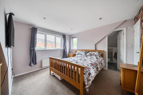 17 Branscombe Road, Tiverton, EX16 4AB