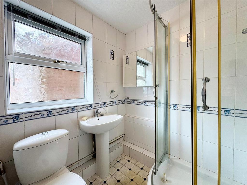 Shower room.jpg