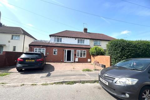 undefined, West Road, West Drayton UB7