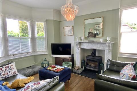5 bedroom end of terrace house for sale, Cambridge Street, Wolverton, Milton Keynes
