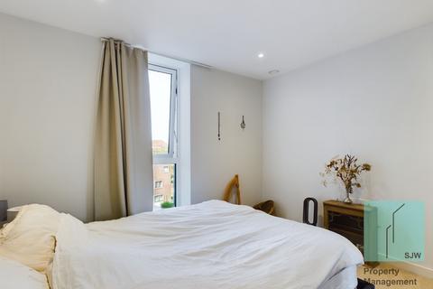 1 bedroom apartment to rent, Newnton Close, London N4