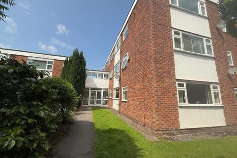 3 bedroom apartment to rent, Hermitage Court, Hale WA15 8BH