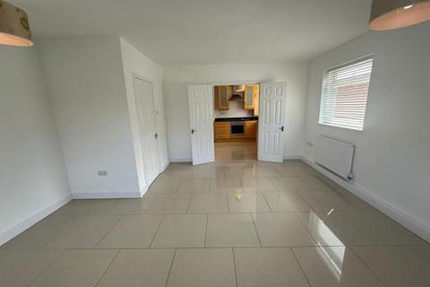 3 bedroom apartment to rent, Hermitage Court, Hale WA15 8BH