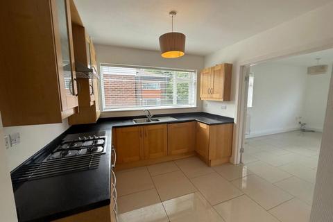 3 bedroom apartment to rent, Hermitage Court, Hale WA15 8BH