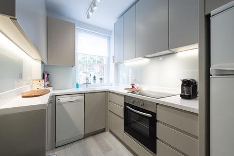 3 bedroom flat for sale, Regis Court, Melcombe Place, London NW1