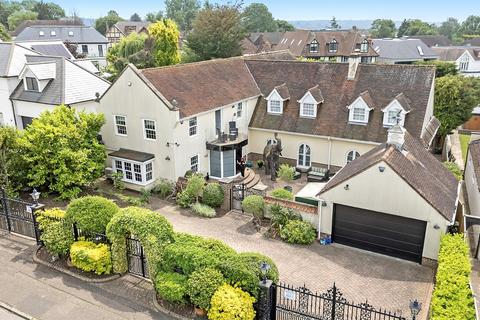 Tycehurst Hill, Loughton