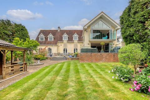 undefined, Tycehurst Hill, Loughton