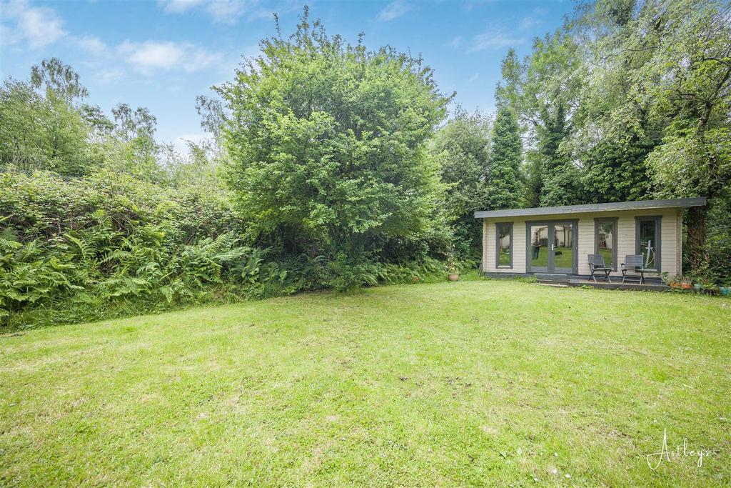 Summer house