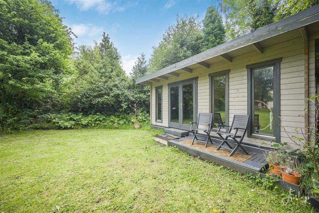 Summer house