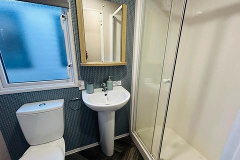 2 bedroom park home for sale, Marlie Holiday Park