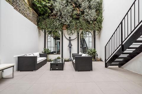 undefined, Lower Belgrave Street, Belgravia, London, SW1W