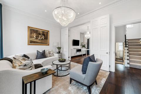 undefined, Lower Belgrave Street, Belgravia, London, SW1W