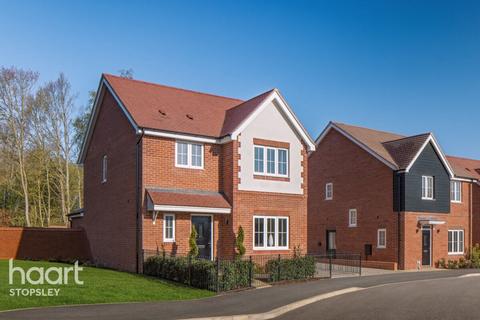 undefined, Ryder Gardens, Bovingdon Village