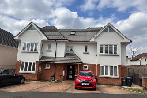 3 bedroom flat to rent, York Road, Camberley GU15