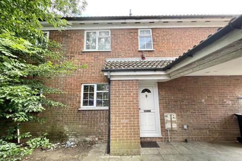 2 bedroom cluster house for sale, Dorrington Close, Luton LU3