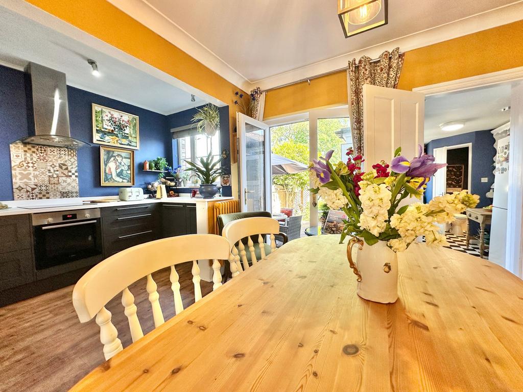 Dining Kitchen