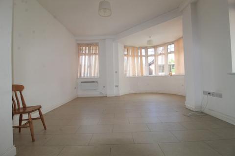 2 bedroom flat to rent, Britannia Street, Aylesbury, Buckinghamshire, HP20 1QS