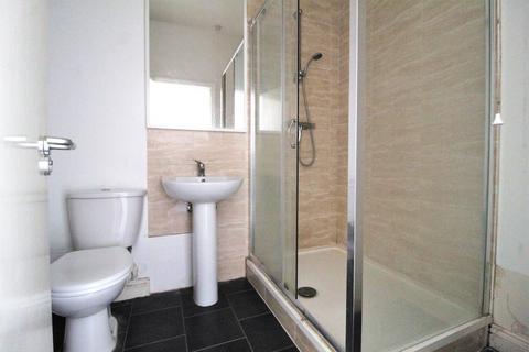 2 bedroom flat to rent, Britannia Street, Aylesbury, Buckinghamshire, HP20 1QS