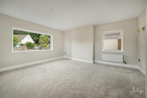 3 bedroom detached bungalow for sale, Kilfield Road, Bishopston, Swansea