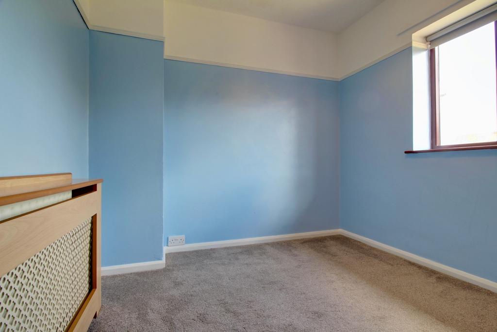 Bedroom 4 - Double Bedroom - Gus Critchlow Ewe Move