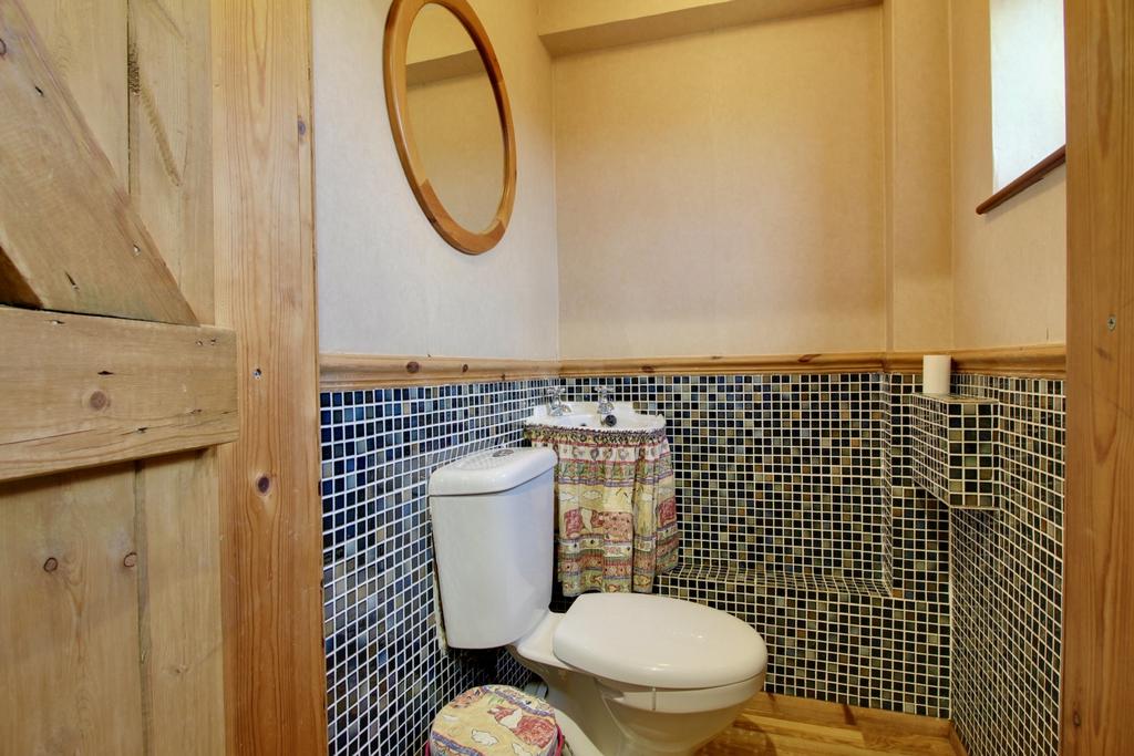 Downstairs WC - Gus Critchlow Ewe Move Hinckley