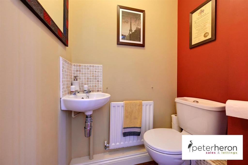 Cloakroom/WC