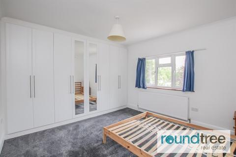 4 bedroom detached house to rent, Woodlands, Golders Green, NW11