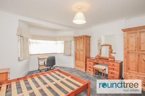 4 bedroom detached house to rent, Woodlands, Golders Green, NW11