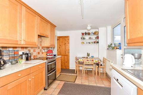 5 bedroom detached house for sale, Kingfisher Avenue, Hythe CT21