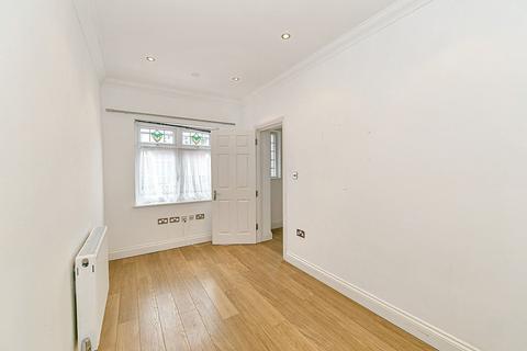 26 Thurlestone Avenue, Ilford, IG3 9DU