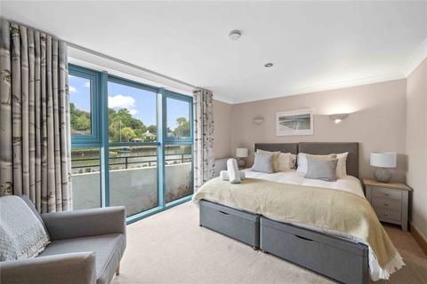undefined, Crabshell Quay, Embankment Road, Kingsbridge