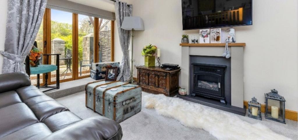 Sitting Room 2
