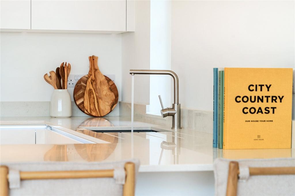 Show Home Image