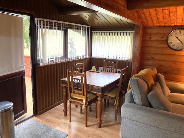 Dining Area .jpg