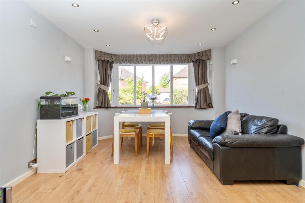 30 Cambridge Avenue 6.jpg