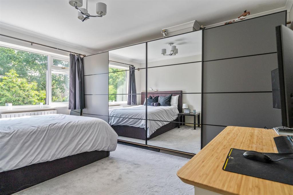 30 Cambridge Avenue 18.jpg