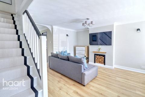 3 bedroom terraced house for sale, The Rundels, Benfleet