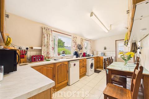 3 bedroom property with land for sale, Ty Grug, Rosebush, Clynderwen