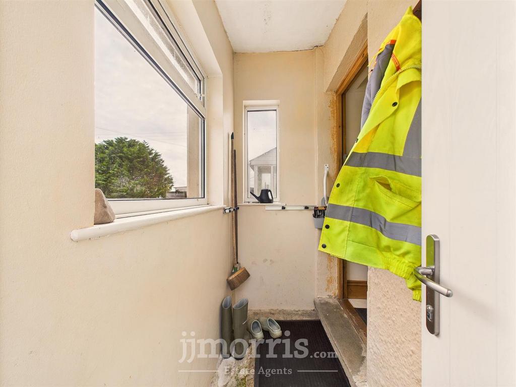 Side Entrance Porch