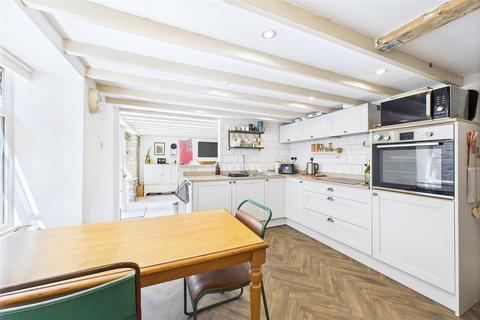 2 bedroom cottage for sale, Immediate to Hill Road in Clevedon
