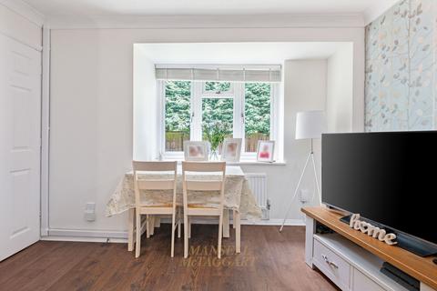 2 bedroom end of terrace house for sale, Staffords Place, Horley RH6