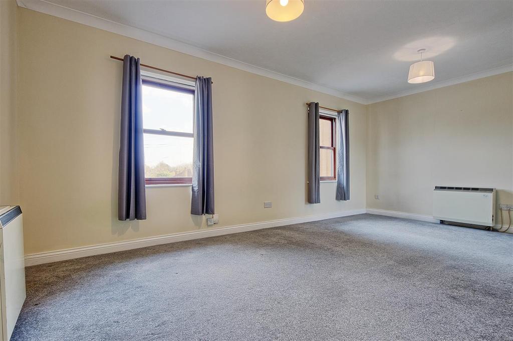 Living area 3.jpg