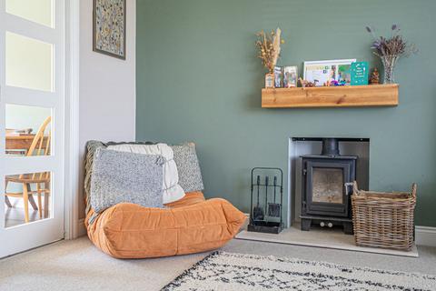 16 Lightsfield, Oakley, Basingstoke, RG23 7BL