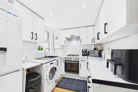 24 Wykeham Street, Strood, Rochester, ME2 3AA