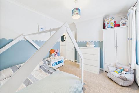 24 Wykeham Street, Strood, Rochester, ME2 3AA