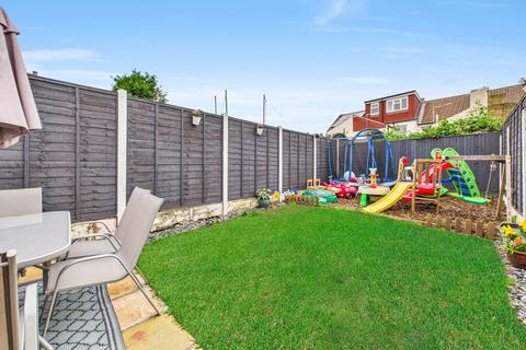 24 Wykeham Street, Strood, Rochester, ME2 3AA