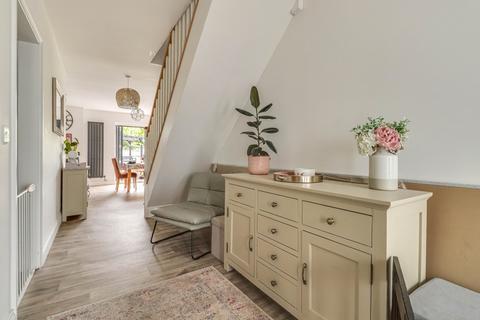3 Chelsworth Close, Southend-on-sea, SS1 3EG