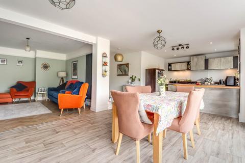 3 Chelsworth Close, Southend-on-sea, SS1 3EG