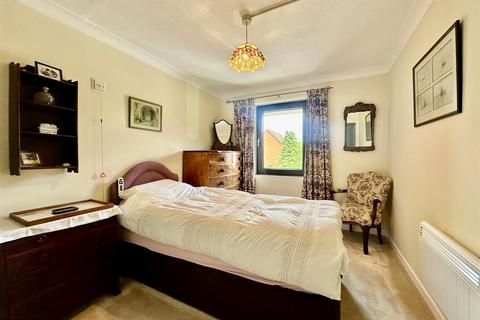 1 bedroom retirement property for sale, South Street, Farnham